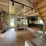 Siedlisko Kaczory Ferienhaus *